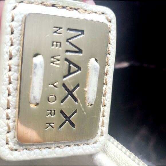 Maxx New York Leather Hobo Bag - Picture 5 of 7